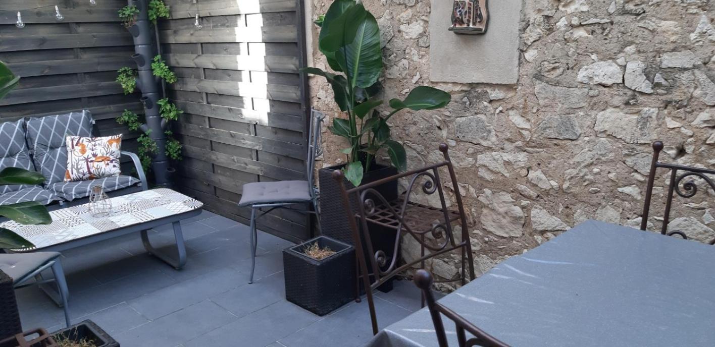 Maison Cuxac-d'Aude ภายนอก รูปภาพ